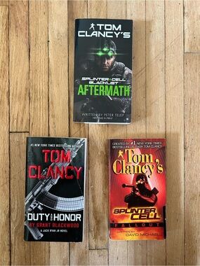 Tom Clancy Book Bundle (3)